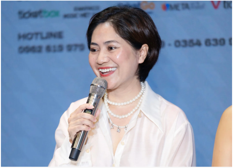 Nguyễn Thị Thu Hà - Giám đốc show "Về đây bốn cánh chim trời" là ai?