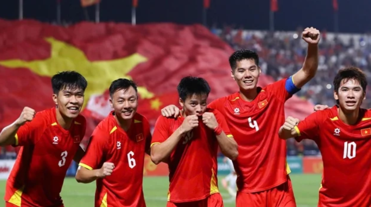 U23 Việt Nam nhận quà may mắn từ VFF