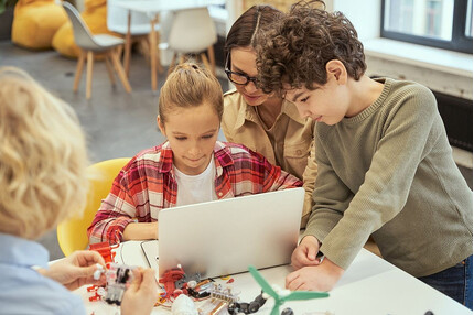 Lo ngại phân hóa xã hội khi giáo dục AI