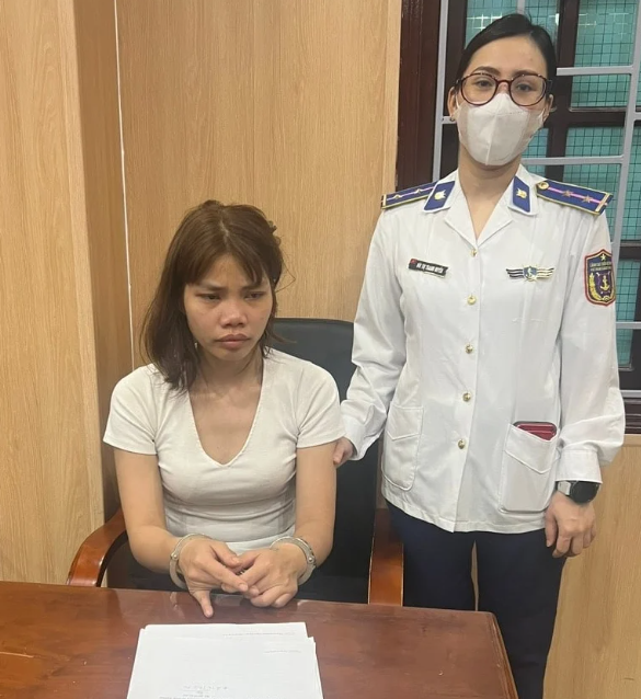 Bộ Tư lệnh Vùng Cảnh sát biển 2 phối hợp bắt giữ nữ đối tượng vận chuyển ma túy