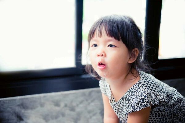 Trẻ bị ho bao lâu thì khỏi? Phân biệt các dạng ho ở trẻ