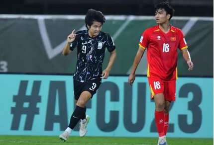 U23 Trung Quốc thua thảm, CĐV châu Á gọi tên U23 Việt Nam