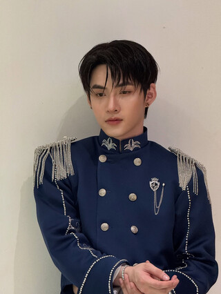 Ca sĩ Việt vào top đề cử 100 gương mặt đẹp trai nhất thế giới 2026