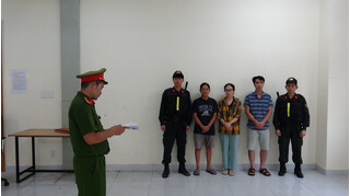 Triệt phá đường dây sản xuất, bán chất độc thạch tín nha khoa ở TPHCM