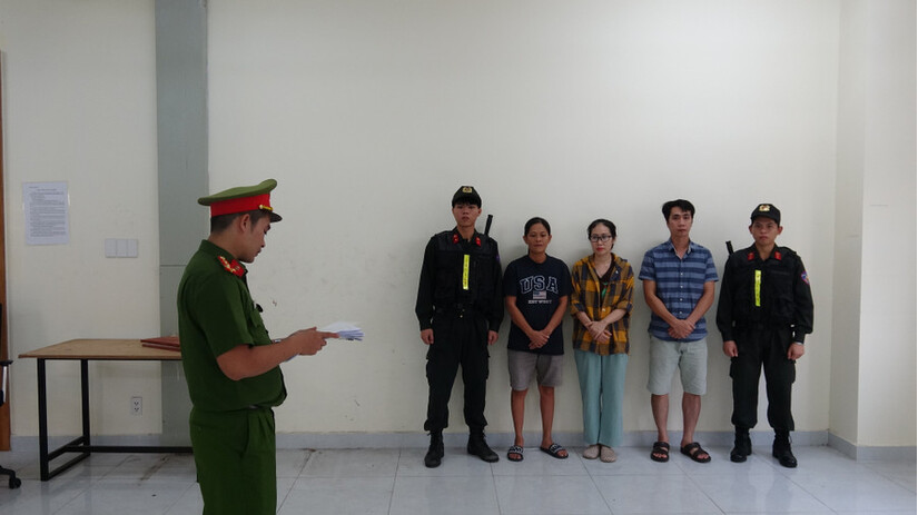 Triệt phá đường dây sản xuất, bán chất độc thạch tín nha khoa ở TPHCM