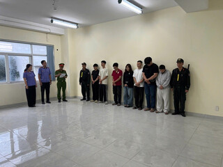 Công an TPHCM bắt giữ băng nhóm buôn bán gần 30 nghìn sản phẩm thuốc lá điện tử