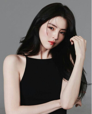 Goo Hye Sun, Han So Hee dẫn đầu danh sách những ngôi sao 'không ai dám cưới'