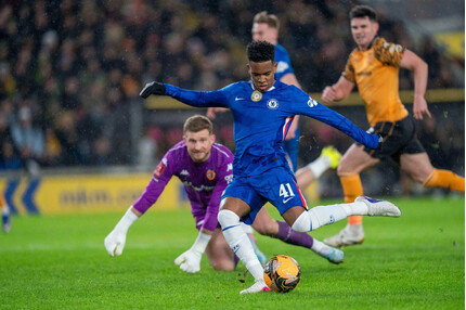 Pha bỏ lỡ bàn thắng 'dậy sóng' của Estevao và Liam Delap