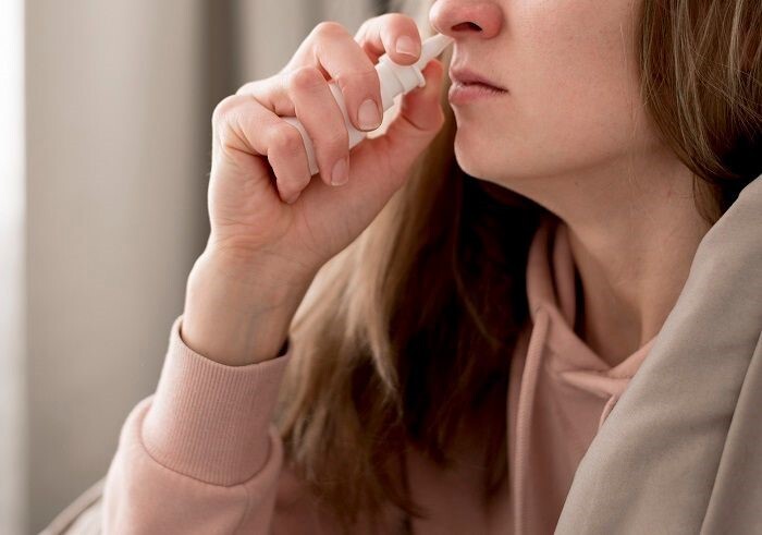 Dung dịch vệ sinh mũi: xịt sạch, thông mũi, được tin dùng