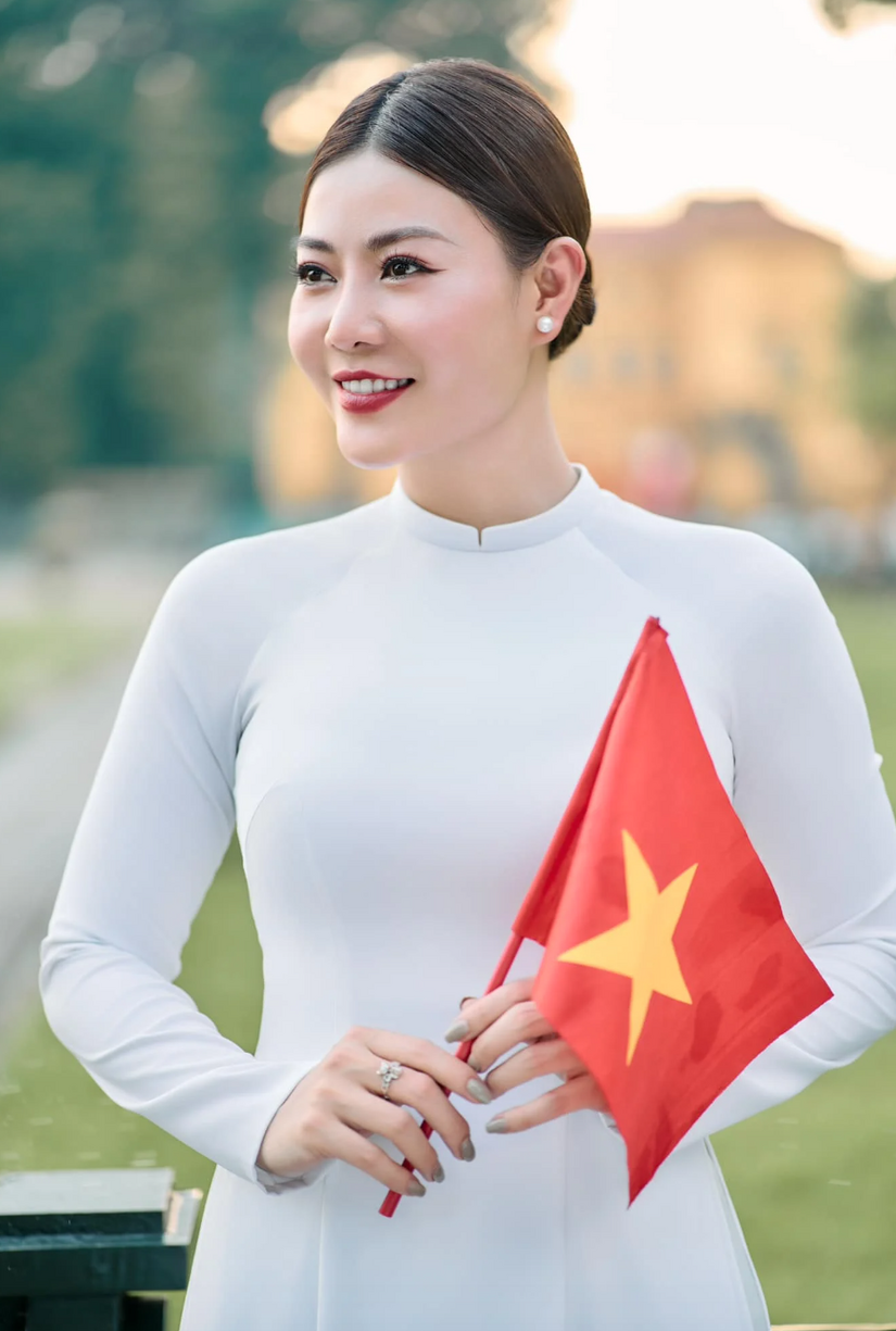 Nghệ sĩ Ưu tú Hạnh Thúy, Vân Dung, Thanh Hương chia sẻ cảm xúc trong ngày bầu cử