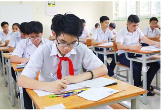 Tuyển sinh lớp 10 Hà Nội 2026: Sĩ tử ngoại thành cũng ‘tính toán’ nguyện vọng