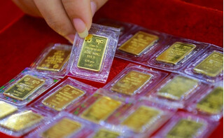 Giá vàng hôm nay 18/3: Trong nước và thế giới đều giảm