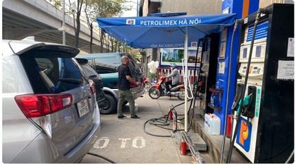 Giá xăng dầu hôm nay 20/3: Căng thẳng hạ nhiệt, dầu thô lao dốc, giá xăng dầu trong nước tăng