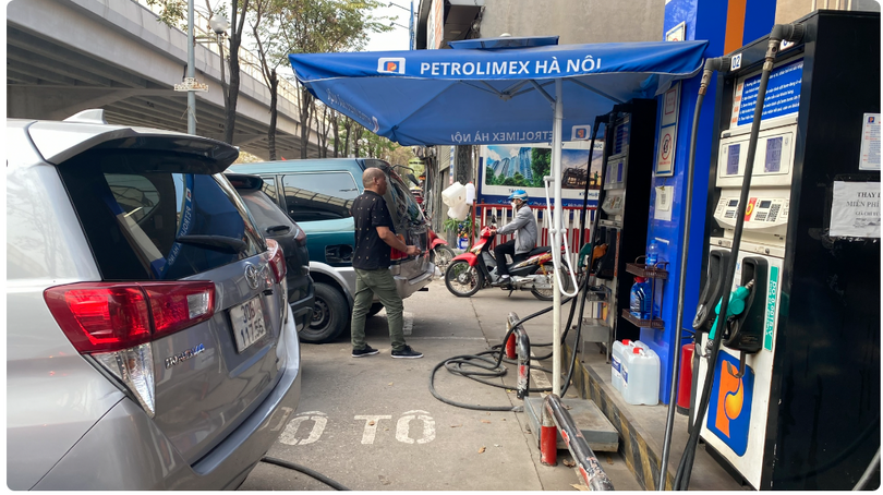 Giá xăng dầu hôm nay 20/3: Căng thẳng hạ nhiệt, dầu thô lao dốc, giá xăng dầu trong nước tăng