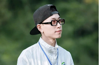 Double2T lên tiếng khi quản lý cũ tự đàm phán chi phí ngoài hợp đồng