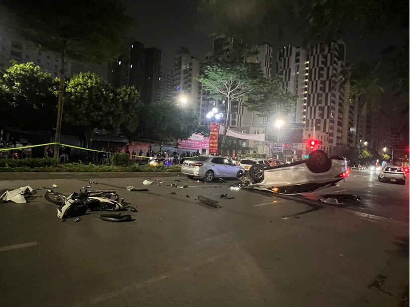 Công an Hà Nội điều tra vụ tai nạn liên hoàn, 1 người bị thương