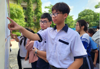 TPHCM dự kiến tổ chức tuyển sinh lớp 10 sớm: Trường học tăng tốc ôn luyện