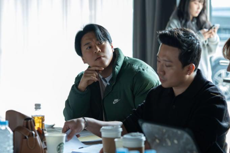 Báo Hàn “bóc trần” lý do Trấn Thành được chọn đóng bom tấn cùng Park Bo Gum