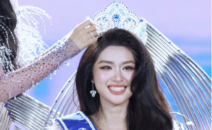 Phan Phương Oanh đăng quang Miss World Vietnam 2025