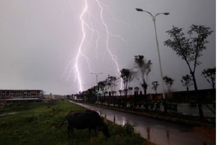 34 tỉnh, thành chủ động ứng phó với dông, lốc, mưa đá trong thời kỳ chuyển mùa