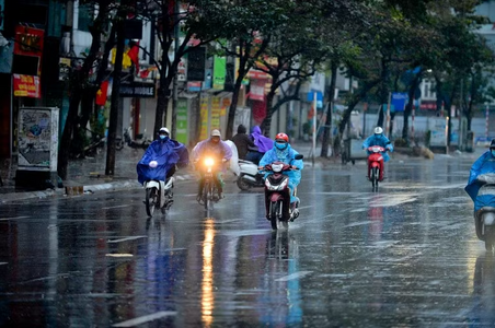 Cảnh báo mưa lớn và dông mạnh tại nội thành Hà Nội