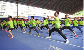 Trung Quốc giảm áp lực học đường