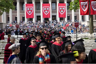 Harvard muốn giới hạn tỷ lệ điểm A