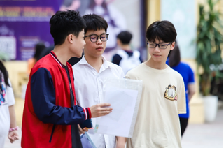 Hôm nay (10/4), học sinh Hà Nội bắt đầu đăng ký thi vào lớp 10 năm 2026