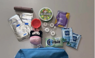 Giới trẻ Mỹ đổ xô trang bị túi chống lo âu