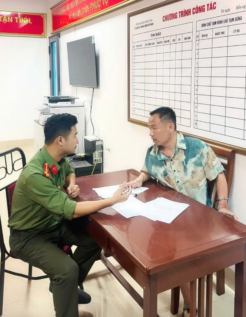 Sau va chạm giao thông ở Hưng Yên, 1 người đàn ông nổ súng rồi bỏ trốn