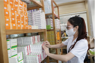 Hà Nội chỉ đạo xử lý nghiêm các cơ sở không công khai niêm yết giá thuốc, thiết bị y tế