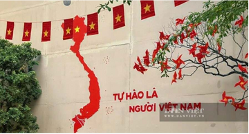 Hà Nội: Không khí 30/4 tràn ngập quán cà phê, giới trẻ rần rần tới check-in