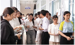 Nhìn lại 5 năm kỳ thi tốt nghiệp THPT (2021 - 2025): Bức tranh phân hóa qua điểm thi môn Toán