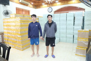 Khởi tố 2 người tàng trữ hơn 170.000 bao thuốc lá nhập lậu