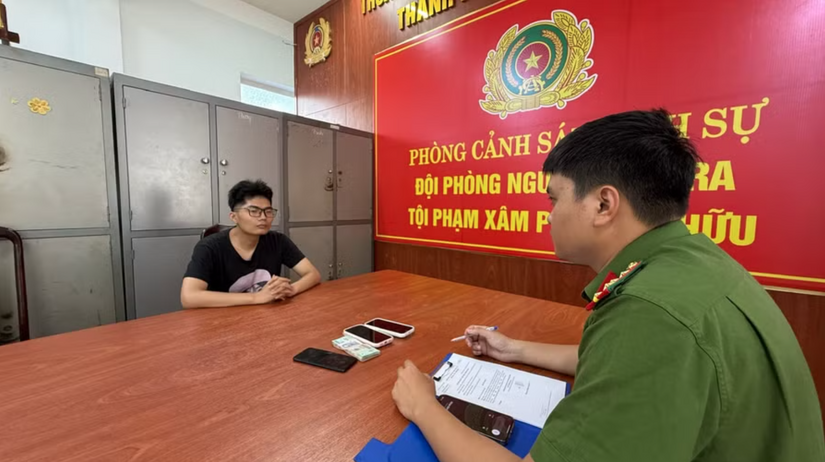 Bắt khẩn cấp gã trai trộm 5 cây vàng của em gái người yêu