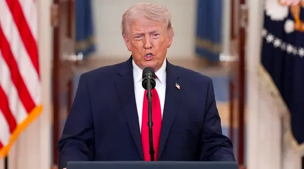Ông Trump vướng rắc rối lớn vì các giao dịch dầu mỏ khổng lồ trước chiến tranh Iran