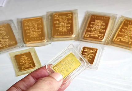 Giá vàng ngày 16/5: Tiếp tục lao dốc
