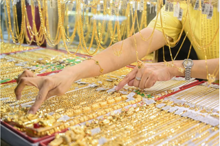 Giá vàng ngày 18/5: Vàng tiếp tục đi ngang
