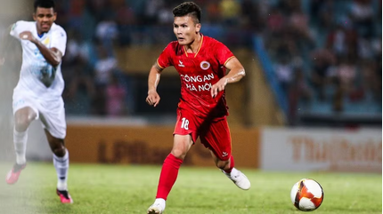 Quang Hải ‘vượt mặt’ đàn anh Thành Lương