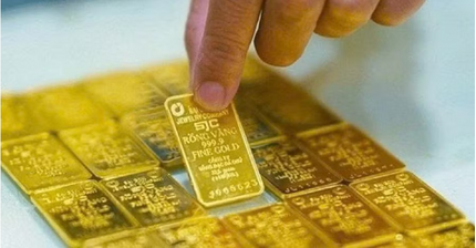 Giá vàng ngày 21/5: Tiếp tục lao dốc