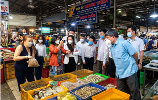 TPHCM tiêu hủy gần 1 tấn thịt 