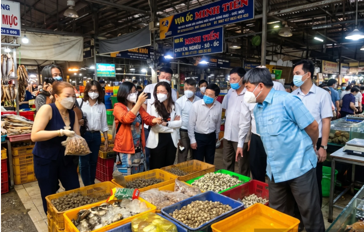 TPHCM tiêu hủy gần 1 tấn thịt 
