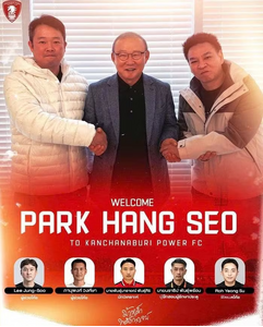 Thầy Park bất ngờ tái xuất cùng bóng đá Thái Lan
