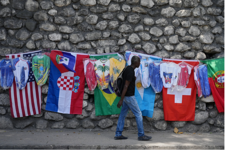 World Cup 2026: Khi bóng đá trở nên xa xỉ