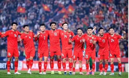 Tuyển Việt Nam vững vàng trong top 100 FIFA