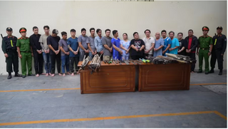 Núp bóng doanh nghiệp thu tiền 'bảo kê' xe chở cua từ miền Tây về TPHCM
