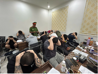 Phát hiện 83 người nước ngoài lập “đại bản doanh” tại khách sạn để lừa đảo qua mạng