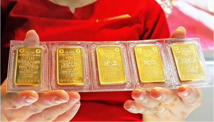Giá vàng ngày 15/6: Trong nước và thế giới đảo chiều