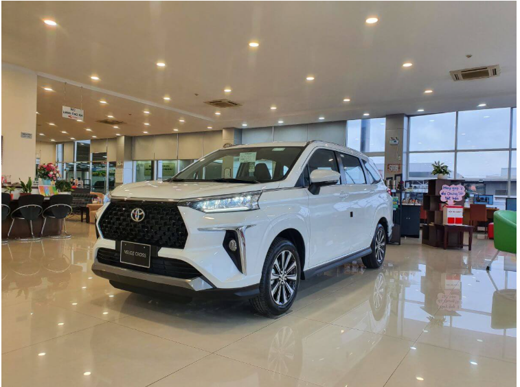 Điểm danh loạt xe ô tô 7 chỗ giảm giá sốc ở thị trường Việt, lăn bánh chưa đến 600 triệu đồng