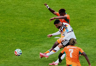 ‘Xe tăng’ Đức hạ Bờ Biển Ngà, giành vé vào vòng knock-out World Cup 2026